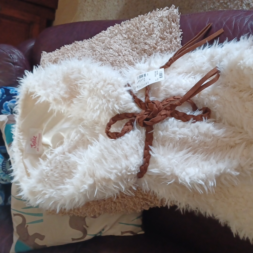 White Fur Vest By Justice Size 20 Kids/Juniors